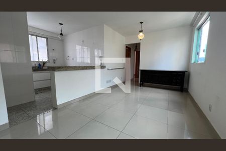 sala de apartamento à venda com 3 quartos, 80m² em Sagrada Família, Belo Horizonte