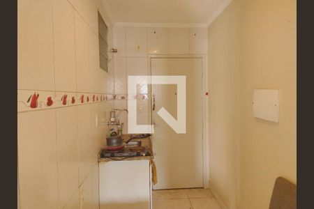 Cozinha de apartamento para alugar com 1 quarto, 50m² em Santa Ifigênia, São Paulo