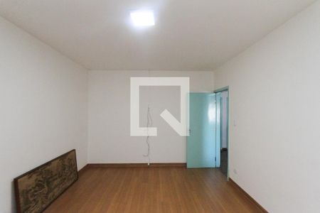 Quarto de casa para alugar com 2 quartos, 180m² em Parque São Lucas, São Paulo