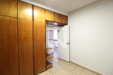 Quarto 2 de casa para alugar com 4 quartos, 171m² em Santa Mônica, Uberlândia