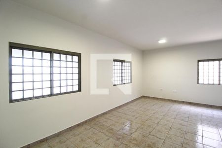 Sala de casa para alugar com 4 quartos, 171m² em Santa Mônica, Uberlândia