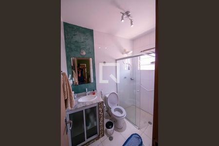 Casa à venda com 245m², 3 quartos e 2 vagas Casa à venda com 245m², 3 quartos e 2 vagasbanheiro suíte 2