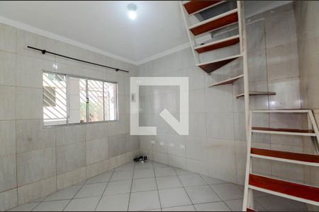 Sala de casa para alugar com 2 quartos, 80m² em Vila Paraiso, Guarulhos