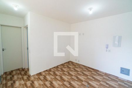 Sala de apartamento para alugar com 2 quartos, 40m² em Vila Mira, São Paulo