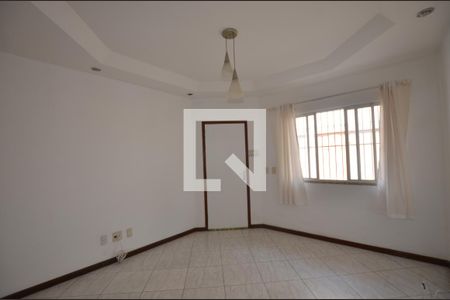 Sala de casa à venda com 3 quartos, 153m² em Tanque, Rio de Janeiro