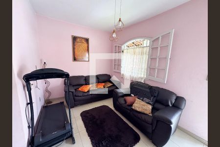 Sala de casa para alugar com 3 quartos, 70m² em Eldorado, Contagem