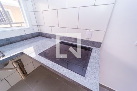 Sala/Cozinha de apartamento à venda com 2 quartos, 35m² em Jardim Maringa, São Paulo