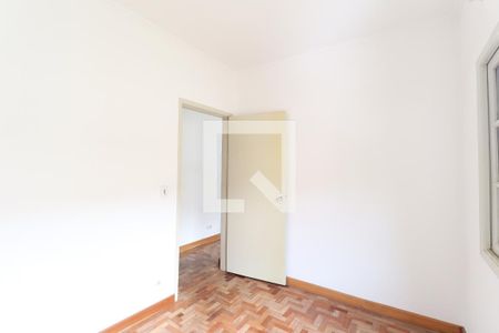 Quarto 2 de casa para alugar com 3 quartos, 180m² em Vila Sabrina, São Paulo