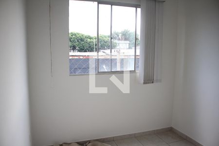 Quarto 2 de apartamento para alugar com 2 quartos, 50m² em Novo Riacho, Contagem