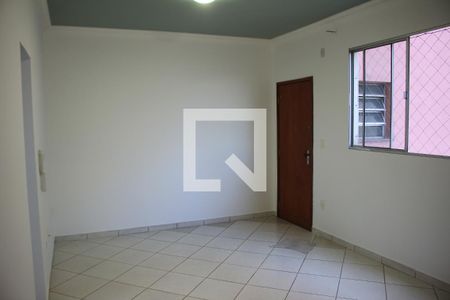 Sala de apartamento para alugar com 2 quartos, 50m² em Novo Riacho, Contagem