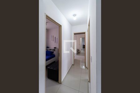 Corredor de apartamento à venda com 3 quartos, 64m² em Aarão Reis, Belo Horizonte