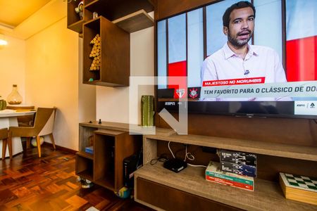 Sala de TV de apartamento para alugar com 3 quartos, 70m² em Vila Iracema, Barueri