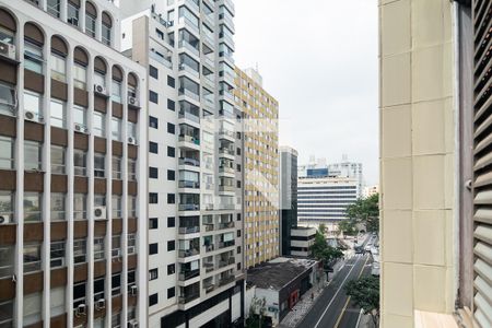 Sala - Vista de apartamento à venda com 1 quarto, 40m² em Bela Vista, São Paulo