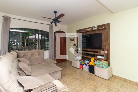 Sala de casa à venda com 3 quartos, 120m² em Vila São José, São Paulo