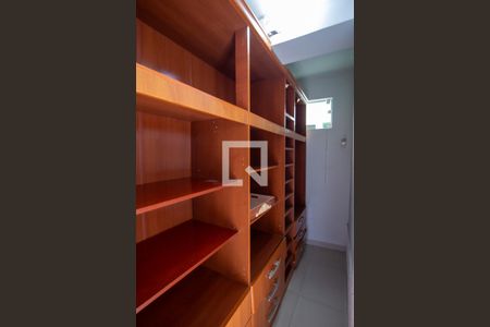 Closet da Suíte de casa para alugar com 2 quartos, 150m² em Vila Haro, Sorocaba