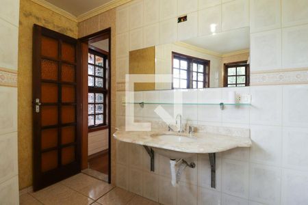 Casa à venda com 330m², 2 quartos e 6 vagas Casa à venda com 330m², 2 quartos e 6 vagasBanheiro da Suíte