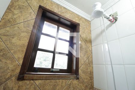 Casa à venda com 330m², 2 quartos e 6 vagas Casa à venda com 330m², 2 quartos e 6 vagasBanheiro Social