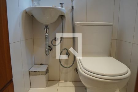 Lavabo de casa à venda com 4 quartos, 220m² em Perdizes, São Paulo