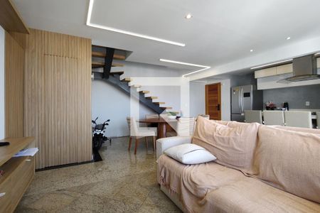 Sala de apartamento para alugar com 3 quartos, 180m² em Barra da Tijuca, Rio de Janeiro