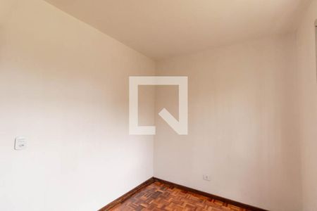 Quarto 2 de apartamento para alugar com 2 quartos, 50m² em Sítio Cercado, Curitiba