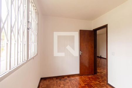 Quarto 2 de apartamento para alugar com 2 quartos, 50m² em Sítio Cercado, Curitiba