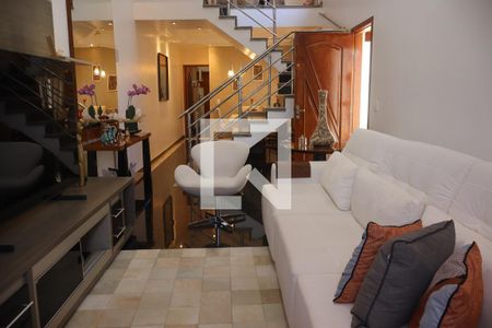 Sala de casa à venda com 3 quartos, 234m² em Vila Sao Judas Tadeu, Guarulhos