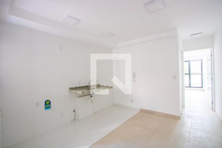 Sala/Cozinha de apartamento para alugar com 1 quarto, 42m² em Vila Valparaíso, Santo André