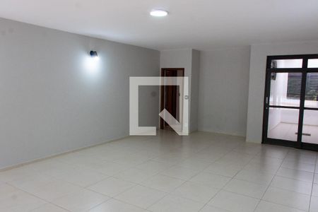 SALA  de casa para alugar com 4 quartos, 351m² em Taquaral, Campinas