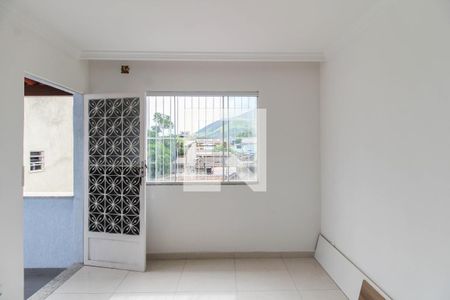 Sala de apartamento para alugar com 2 quartos, 65m² em Edson Passos, Mesquita