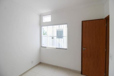 Suíte de apartamento para alugar com 2 quartos, 65m² em Edson Passos, Mesquita