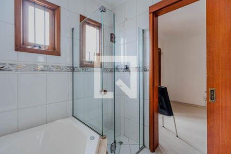 Casa de condomínio à venda com 380m², 4 quartos e 2 vagas Casa de condomínio à venda com 380m², 4 quartos e 2 vagasQuarto 03