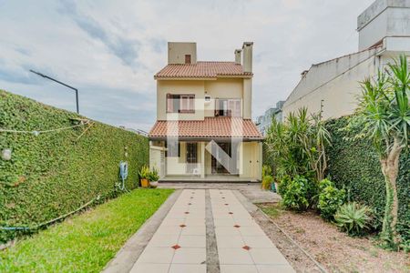 Casa de condomínio à venda com 380m², 4 quartos e 2 vagas Casa de condomínio à venda com 380m², 4 quartos e 2 vagasÁrea comum