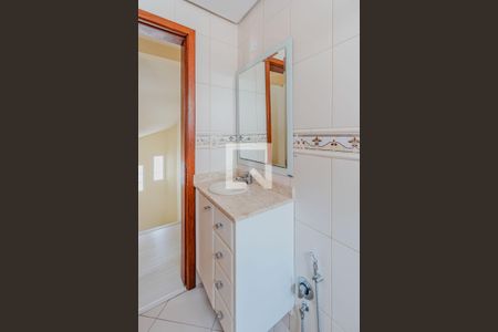 Casa de condomínio à venda com 380m², 4 quartos e 2 vagas Casa de condomínio à venda com 380m², 4 quartos e 2 vagasBanheiro