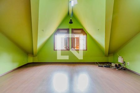 Casa de condomínio à venda com 380m², 4 quartos e 2 vagas Casa de condomínio à venda com 380m², 4 quartos e 2 vagasQuarto 04