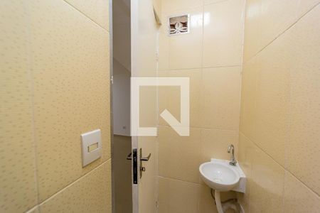 Lavabo de casa para alugar com 5 quartos, 400m² em Vila Paranagua, São Paulo