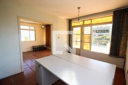 Escritório de casa para alugar com 3 quartos, 400m² em Nonoai, Porto Alegre