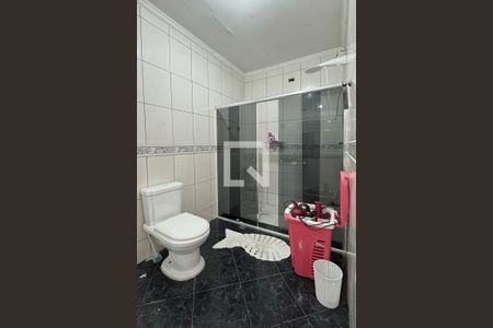 Banheiro da Suíte 1 de casa para alugar com 2 quartos, 150m² em Vila Porto, Barueri