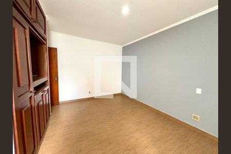 Quarto 1  de casa à venda com 3 quartos, 194m² em Vila Arens, Jundiaí