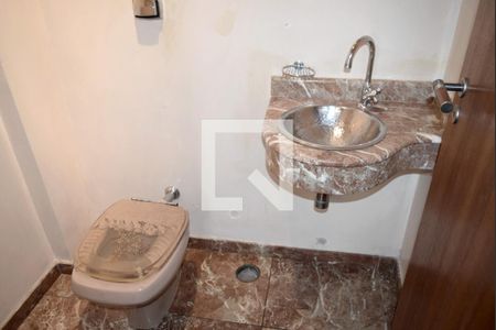 Lavabo de casa à venda com 3 quartos, 300m² em Sumarezinho, São Paulo