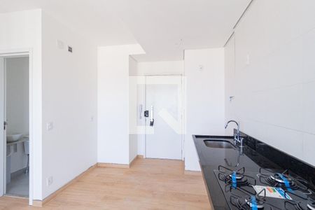 Sala e cozinha de apartamento para alugar com 1 quarto, 38m² em Bela Vista, Osasco