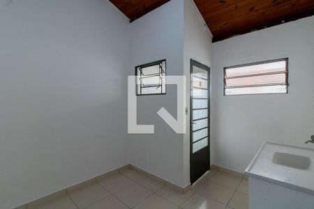 Cozinha de kitnet/studio para alugar com 1 quarto, 34m² em Jardim Cocaia, Guarulhos