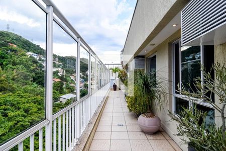 Apartamento à venda com 3 quartos, 210m² em Santa Rosa, Niterói