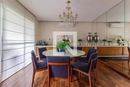 Apartamento à venda com 3 quartos, 131m² em Vila Mariana, São Paulo