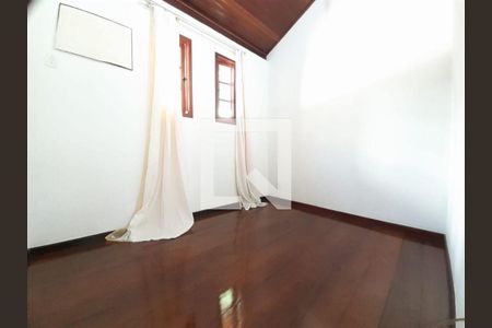 Casa à venda com 4 quartos, 200m² em Vila Progresso, Niterói