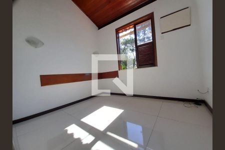 Casa à venda com 4 quartos, 200m² em Vila Progresso, Niterói