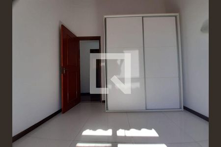 Casa à venda com 4 quartos, 200m² em Vila Progresso, Niterói