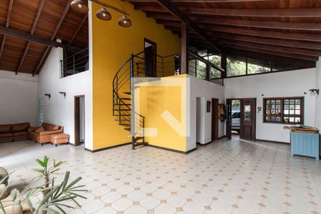 Sala de casa para alugar com 4 quartos, 400m² em Horto Florestal, São Paulo