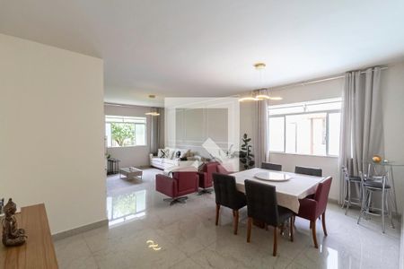 Sala de casa à venda com 5 quartos, 280m² em Ouro Preto, Belo Horizonte