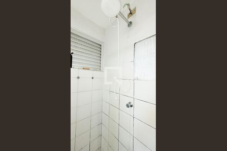 Banheiro de apartamento à venda com 1 quarto, 56m² em Centro, Campinas