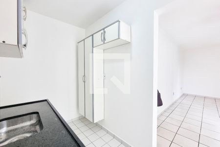 Apartamento para alugar com 60m², 2 quartos e 1 vaga Apartamento para alugar com 60m², 2 quartos e 1 vagaCozinha / Lavanderia